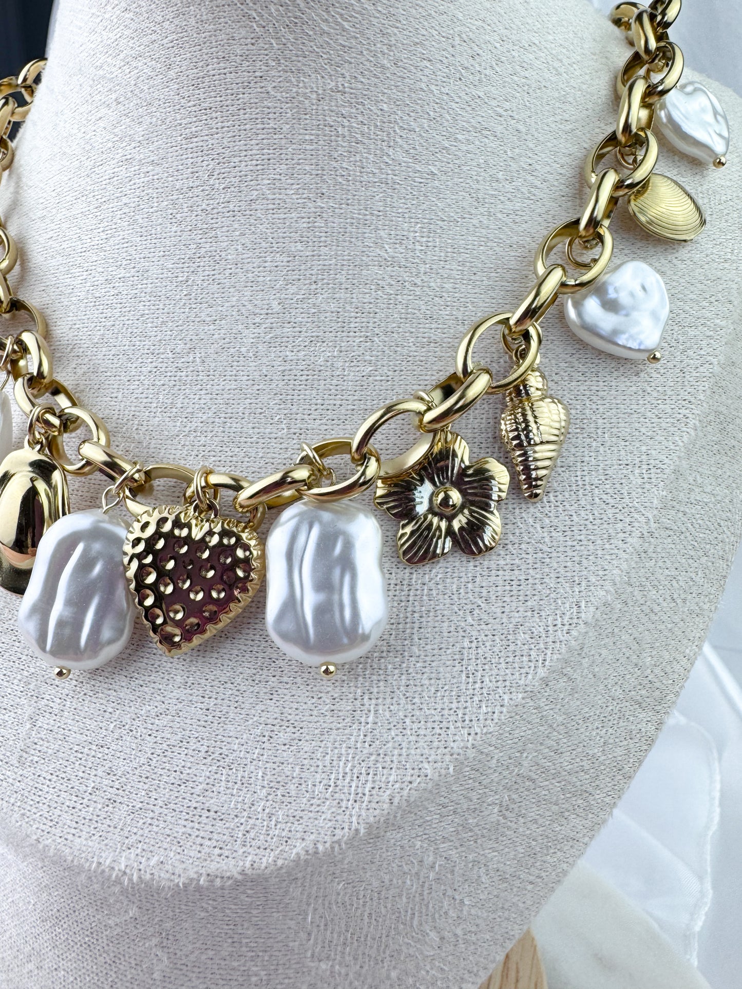 Seashell Pearl and Gold Necklace